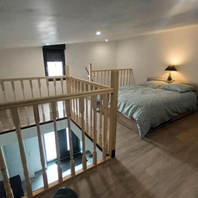 Ferienwohnung Loft Entier, Calme, Fibre Et Wifi Saint-Quentin  Exterior foto